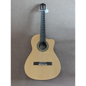 Esteve 7 SR SP Vollmassive Klassikgitarre mit Cutaway 48mm